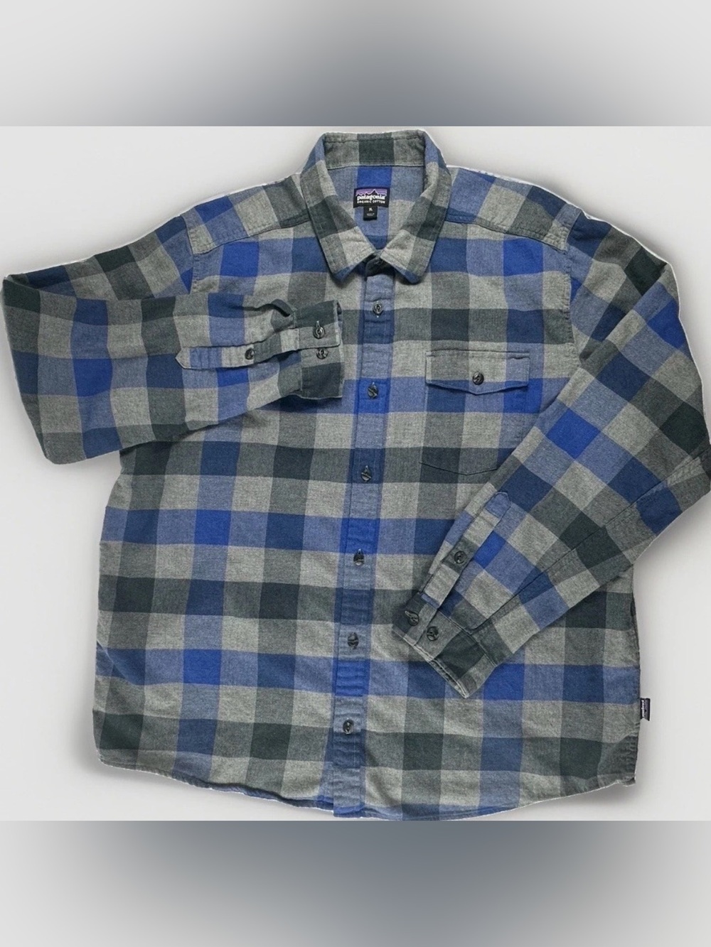 Patagonia Organic Cotton Flannel Shirt Mens XL Blue Gray Plaid Button Up Comfy